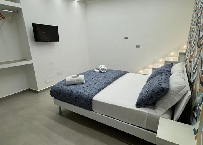 Ruggiero Home